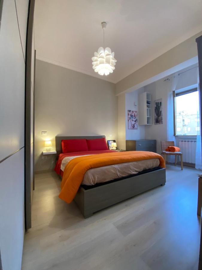Ferienwohnung Luminoso Monolocale A 2 Passi Dalla Metro A Rom Exterior foto